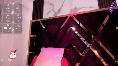 Camila online show from January 18, 6:12 pm