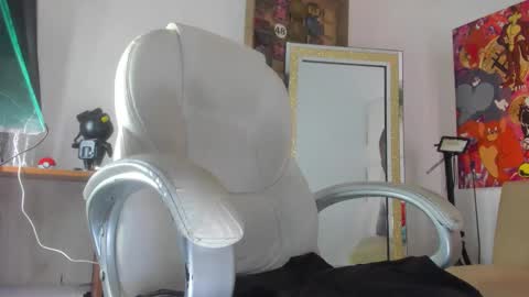 Mila Dash online show from November 10, 12:15 pm