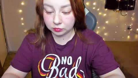 Mila shy sensual person  online show from December 3, 4:47 am