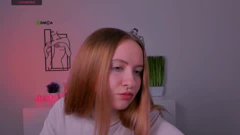 mila_glow online show from October 1, 7:20 pm