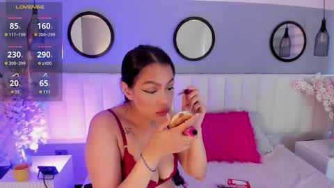 mila_hank online show from November 4, 12:37 pm