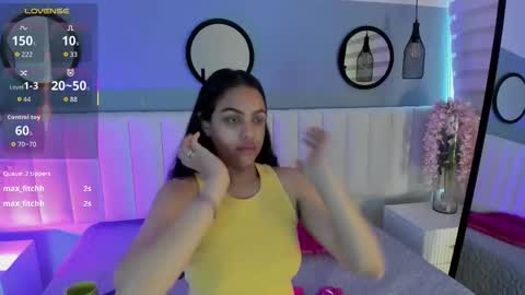 mila_hank online show from December 22, 12:35 pm