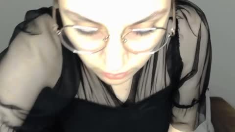 Snapshot of mila_keyy chatting on May 13, 8:16 pm mila_keyy online show from May 13, 8:16 pm