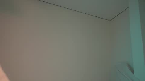 mila may  online show from September 28, 6:13 pm