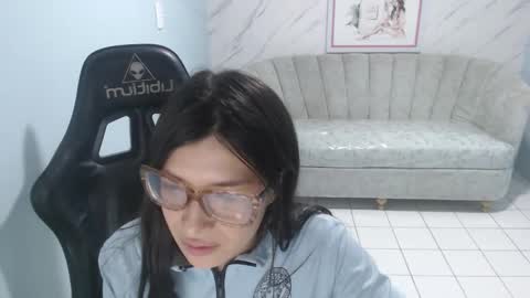 Snapshot of mila_t chatting on March 3, 2:50 am mila_t online show from March 3, 2:50 am