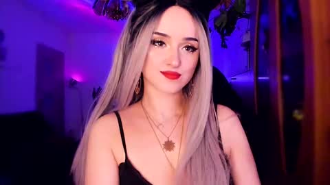 MiladyJolie online show from January 22, 4:13 am