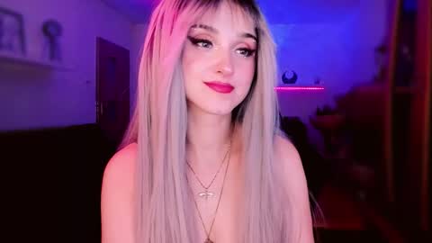 MiladyJolie online show from March 29, 12:10 am