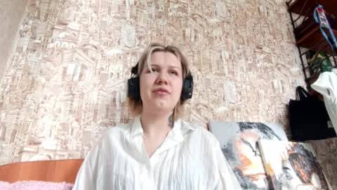 Snapshot of milagroburkhardt chatting on March 28, 4:23 am Chloe online show from March 28, 4:23 am