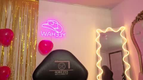 milah_tay online show from February 17, 11:40 am