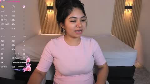 Snapshot of milaheat1 chatting on August 8, 8:33 pm milaheat1 online show from August 8, 8:33 pm
