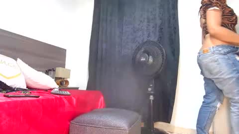 mila online show from September 11, 4:01 am