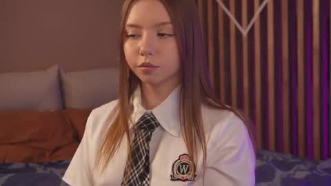 Snapshot of milaice chatting on February 8, 1:58 pm Mila online show from February 8, 1:58 pm