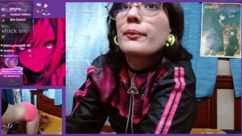 Mila-Lunala online show from February 24, 3:55 am