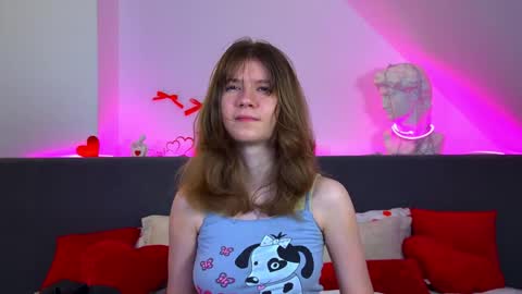 Snapshot of milamaelis chatting on March 3, 6:25 pm Mila online show from March 3, 6:25 pm