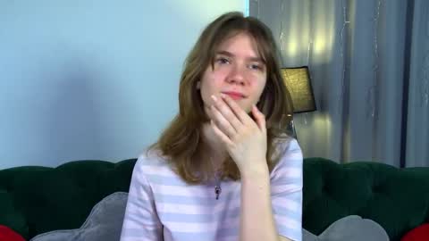 Mila online show from April 5, 6:32 am