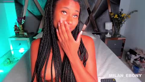 Snapshot of milan_ebony chatting on January 24, 5:32 pm Milan online show from January 24, 5:32 pm