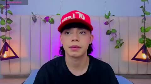 Snapshot of milan_zapata chatting on June 11, 2:53 am MILAN online show from June 11, 2:53 am