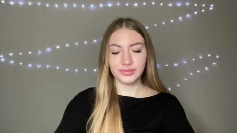 Milana online show from December 5, 7:49 pm