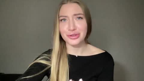 Milana online show from December 28, 7:33 pm