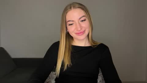 Milana online show from February 15, 9:15 pm