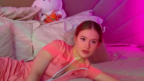 MilanaBalmain online show from March 3, 1:53 pm