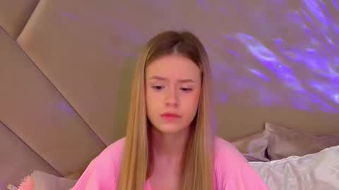 MilanaBalmain online show from September 30, 4:28 am