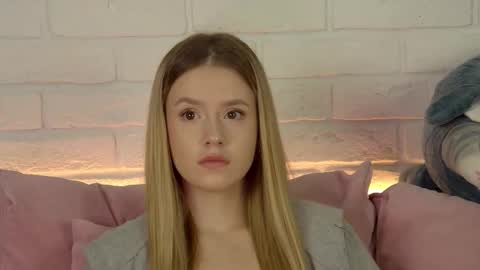 MilanaBalmain online show from October 15, 4:07 pm