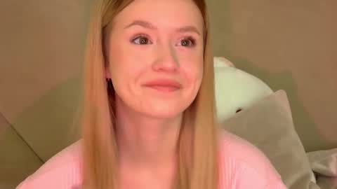 MilanaBalmain online show from October 31, 4:35 am