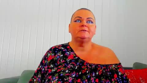 Lana online show from February 6, 11:35 am