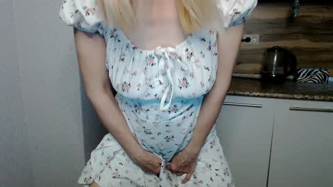 Milena online show from January 3, 1:16 am