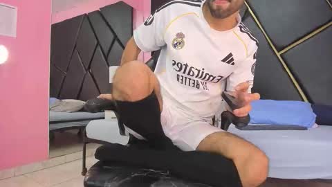 milanzaire online show from November 22, 10:31 pm