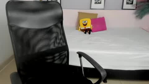 Mila Rose online show from December 23, 11:14 am