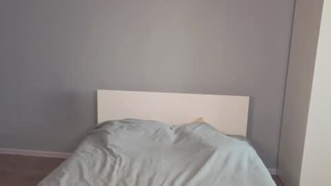 Snapshot of milaslovv chatting on September 20, 6:58 am Mila online show from September 20, 6:58 am