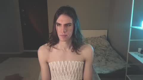 Snapshot of milaslovv chatting on January 12, 12:54 pm Mila online show from January 12, 12:54 pm