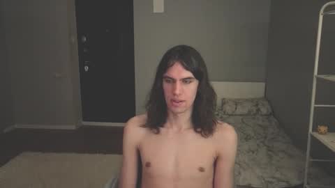 Snapshot of milaslovv chatting on February 19, 5:53 pm Mila online show from February 19, 5:53 pm