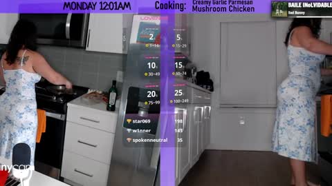 Mila Valentina online show from January 13, 5:01 am