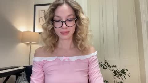 Snapshot of milayah chatting on October 21, 4:08 pm Mila online show from October 21, 4:08 pm