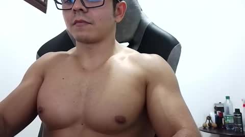 milcaritas3 online show from February 10, 5:44 am