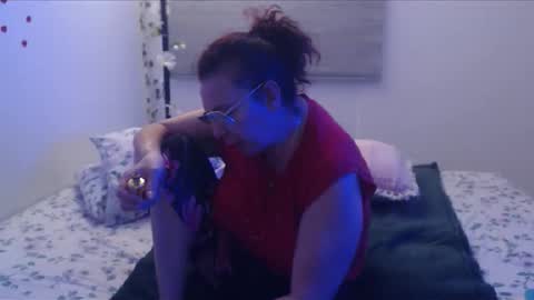 milchanell online show from March 26, 6:52 am