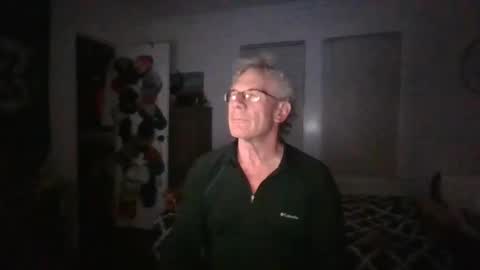 Milehi1958 online show from March 1, 12:23 pm