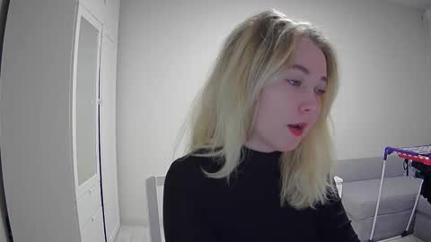 Milena new nonude shy blonde natural online show from November 22, 11:15 pm