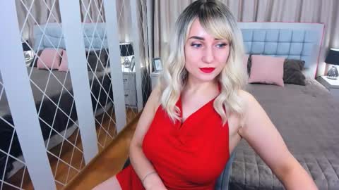 MilenaDaisy online show from February 13, 9:27 am