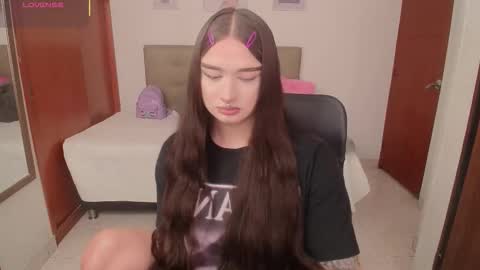 Miley online show from February 26, 2:05 pm