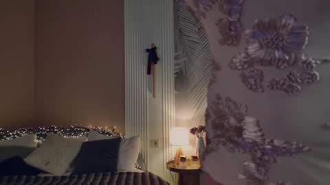 Miley online show from December 15, 5:34 am