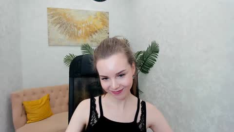 mileygloss online show from January 11, 2:47 pm