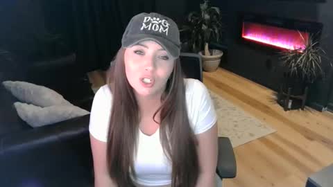 Miley Madness online show from December 10, 11:19 pm