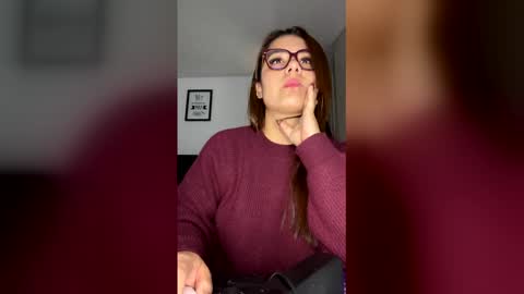 Melissa online show from May 27, 5:43 pm
