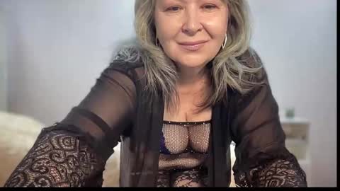 Charlotte online show from December 17, 3:01 am