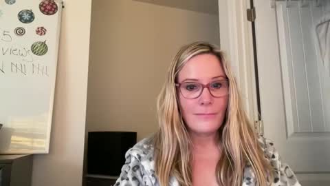 MIlf Goddess online show from January 12, 9:51 pm