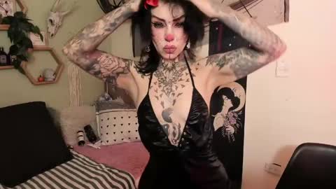 Snapshot of milf_onlyseduction chatting on May 11, 1:06 pm Isabella online show from May 11, 1:06 pm